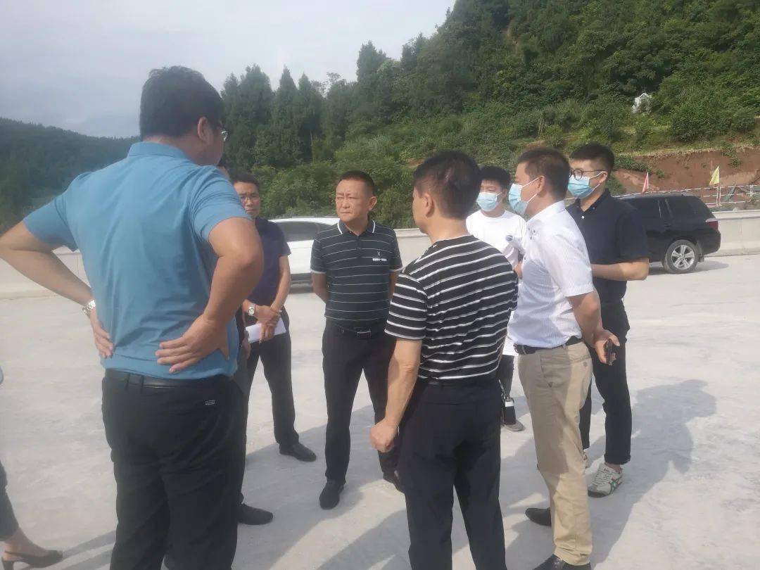 10月1日,射洪市省重点项目——遂德高速公路项目建设进入收官达效的第