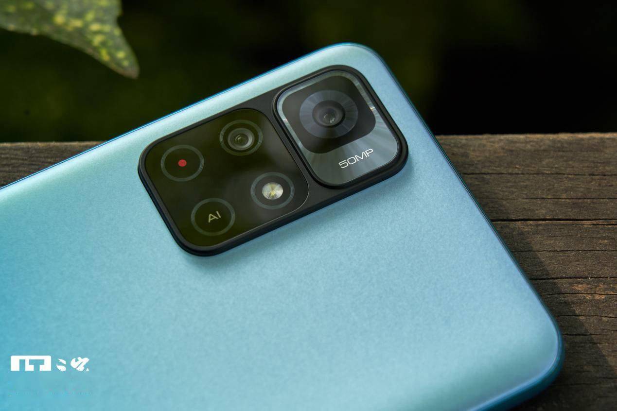 电池|Redmi Note 11 Pro/Pro + 今晚 0 点开售：最高支持 120W 快充