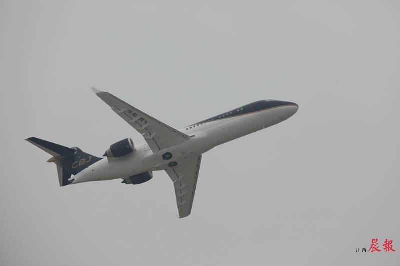 小飞机纸飞机手势舞 2804bad47c944627b04d6aa16719ed0c.jpeg