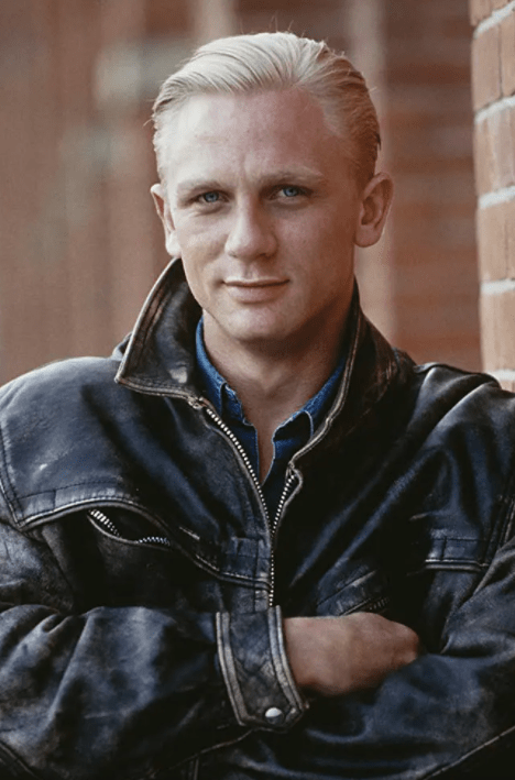 肌肉硬汉迷倒无数:太有x张力了!_丹尼尔·克雷格