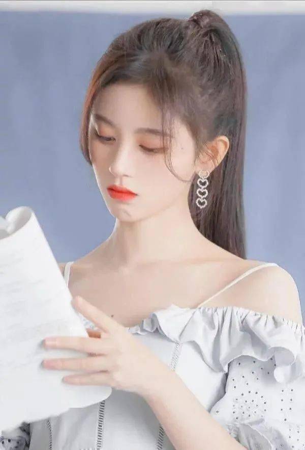 洗头@姐妹们，扎马尾的“三大禁忌”！容易秃头还显老！
