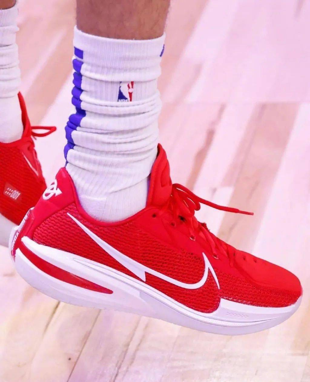 cut琼斯 nike kd3 "christmas"莫兰特 nike kd 4 "galaxy"lebron