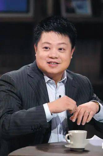 彭小盛心里有顾虑,她心想,马季是相声大师,马东是他的独子,而自己只是