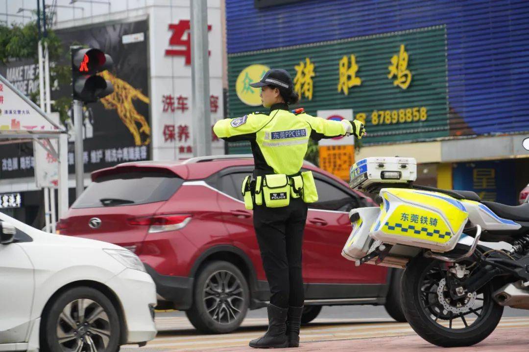 看点清溪首批女铁骑正式亮相飒爽英姿亮出清溪形象