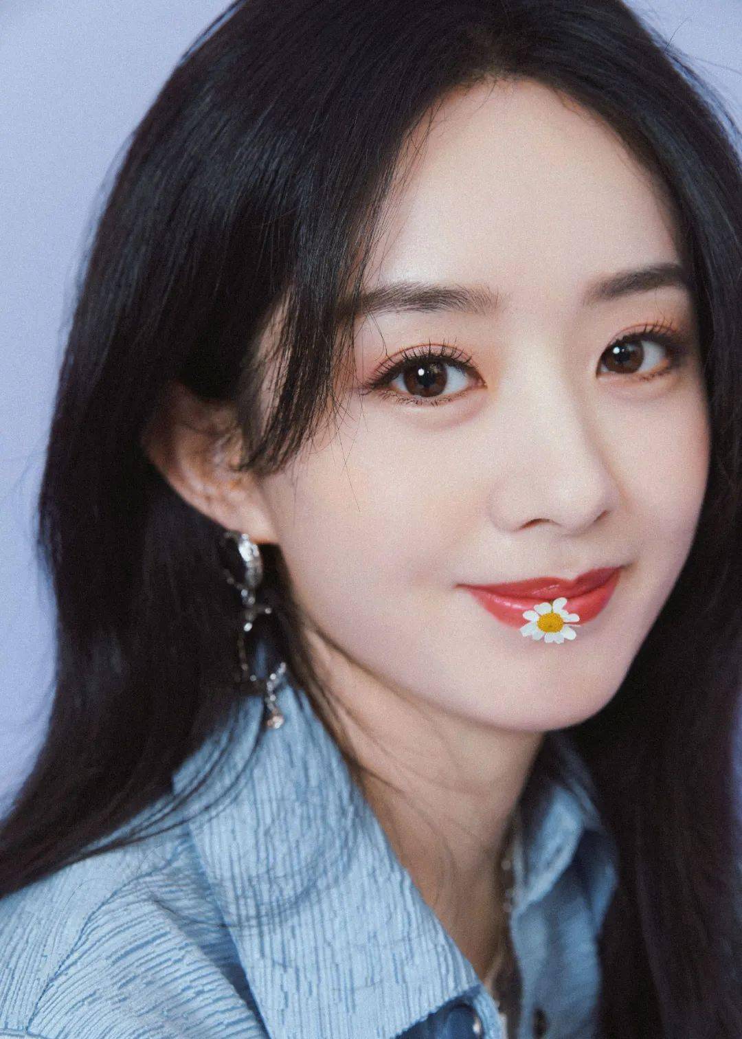 唇膏被赵丽颖吹爆，李佳琦的嘴到底有多好看？