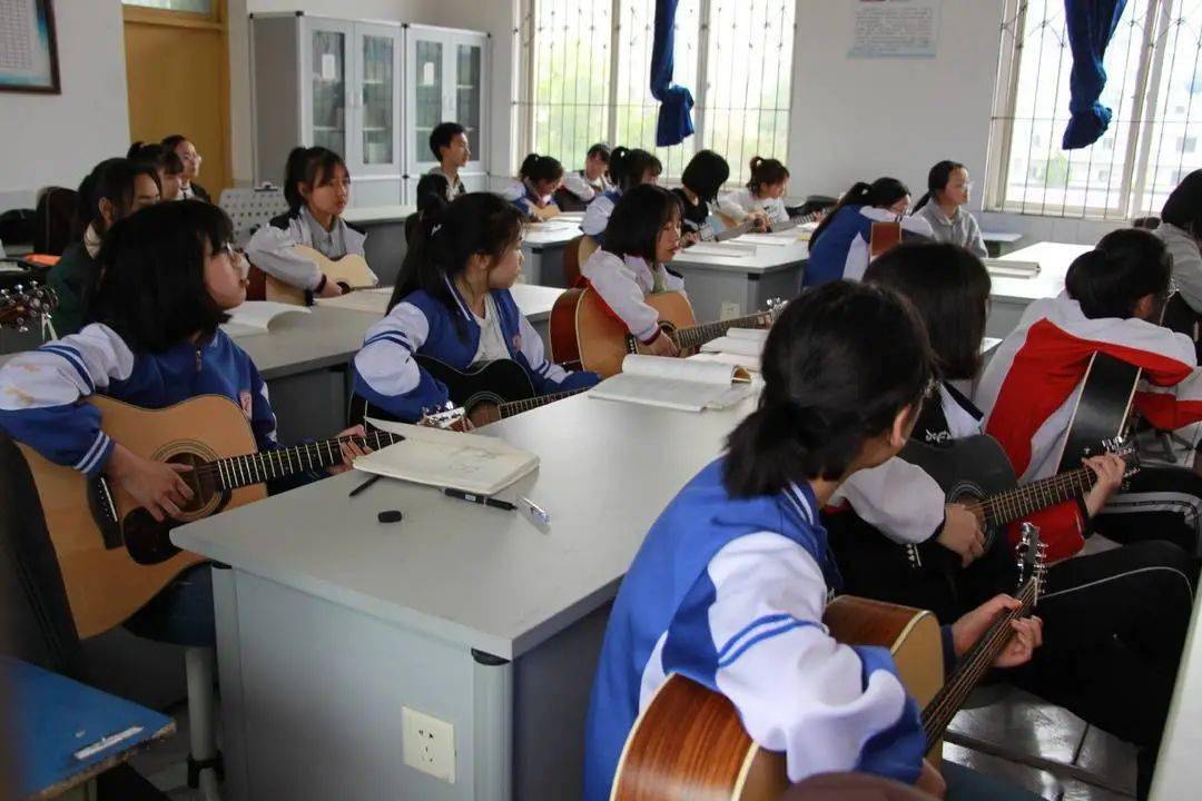 "双减"眉山在行动 | 洪雅县实验中学"四举措"打造学生课后"幸福时光"