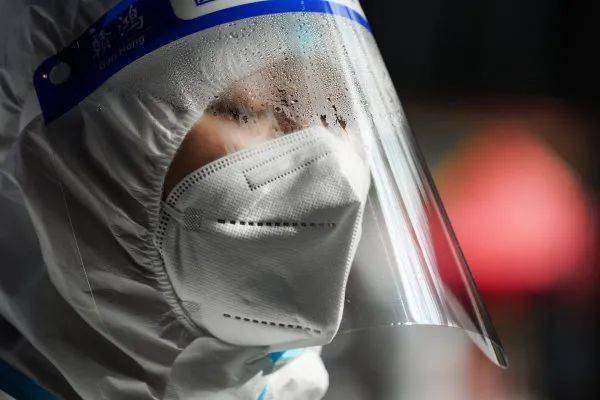 寻找抗疫照片拍摄者