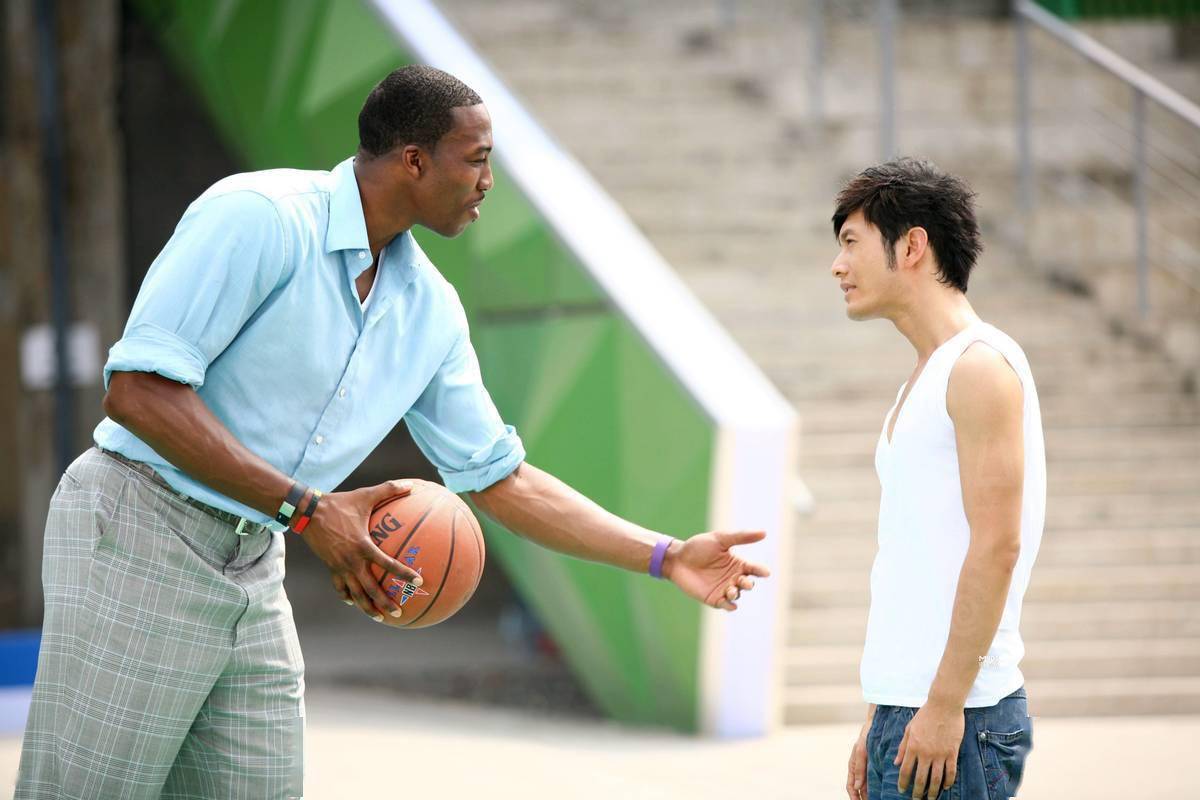 传奇跨界合照你见过几张2大传奇mj世纪同框科比周杰伦一起拍mv