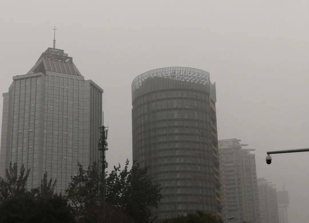 今早北京局地能见度不足500米 夜间局地暴雪