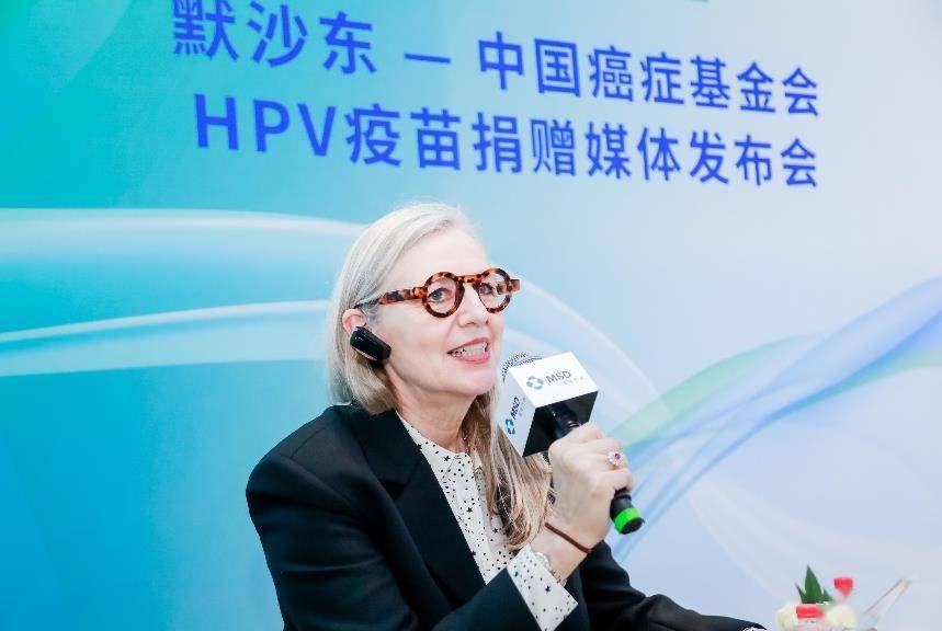 默沙东中国总裁田安娜女士致辞默沙东中国总裁田安娜表示,默沙东始终