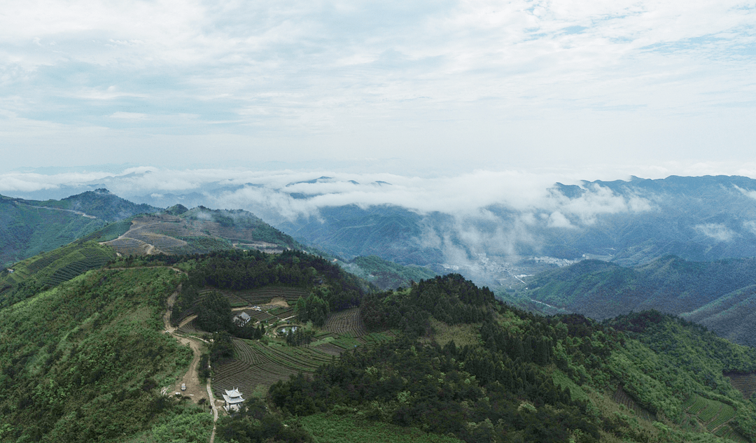 三州乡位于天台西北部山区,因地处台州,金华(婺州,绍兴(越州)三市