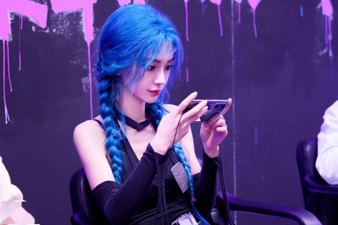 上海|EDG夺冠了，但英雄联盟带来的狂欢才刚刚开始