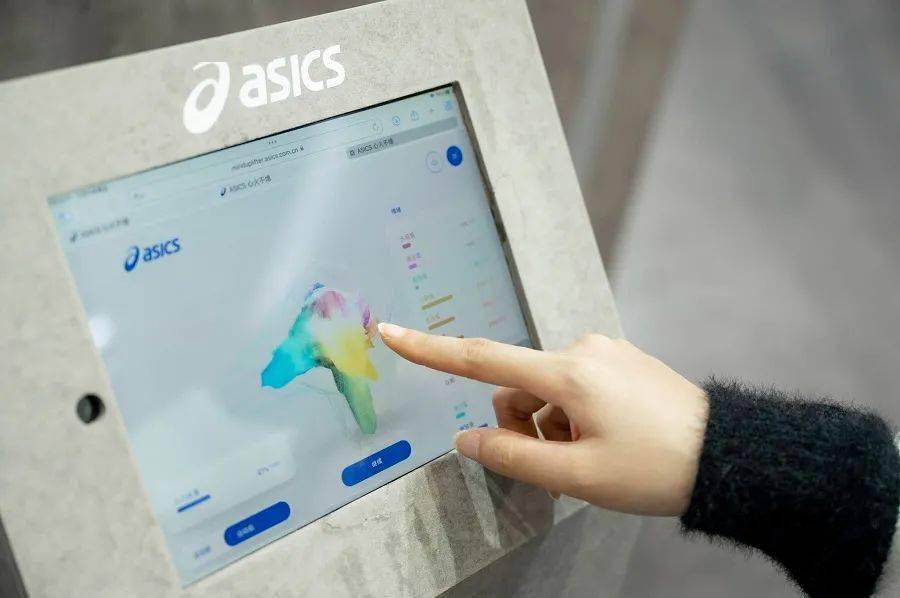 产品|量化运动情绪状态的黑科技，如何让亚瑟士在进博会大出风头？