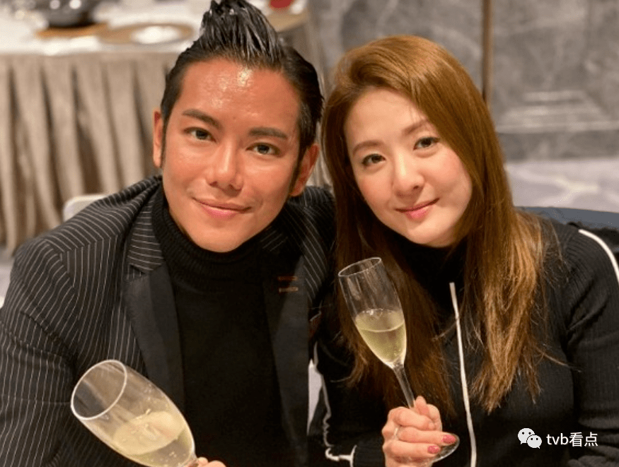 之后,戴梦梦跟富商dell ho走到一起,但因男方不愿结婚,最终分手收场.