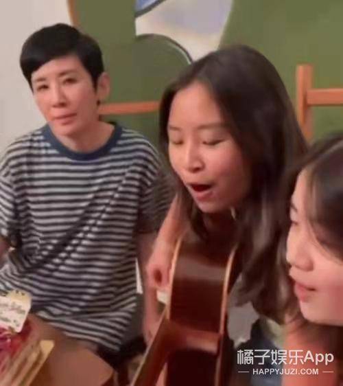 电影|还记得吴君如陈可辛的女儿吗?“小肥鸡”越长越好看了