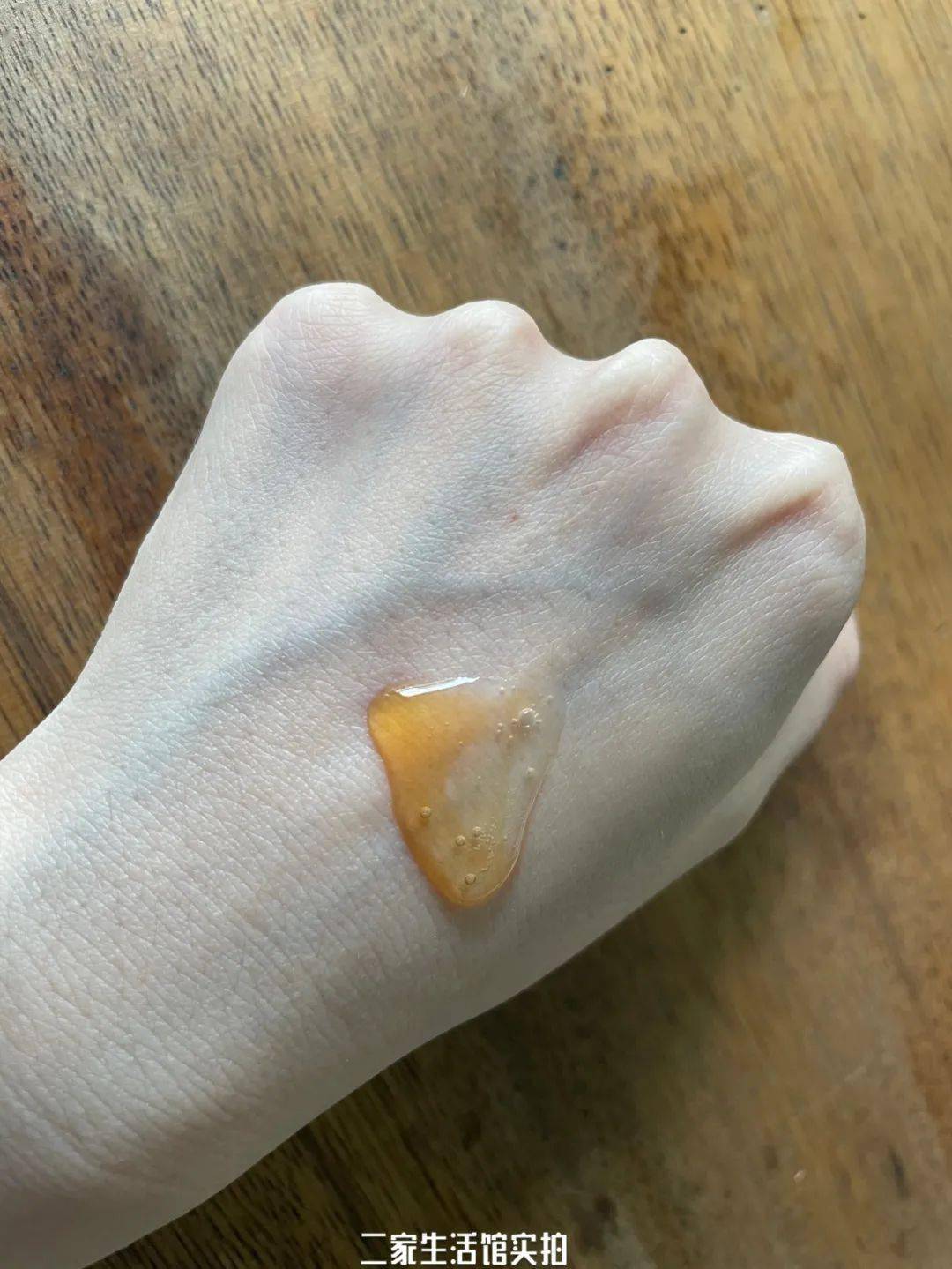 护肤品10个美妆博主里9个都在用的抗老精华,你不会还没用过吧?!