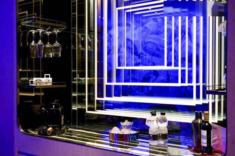 宝龙厦门是一个洋溢着青春活力的城市，与W品牌可谓是天作之合