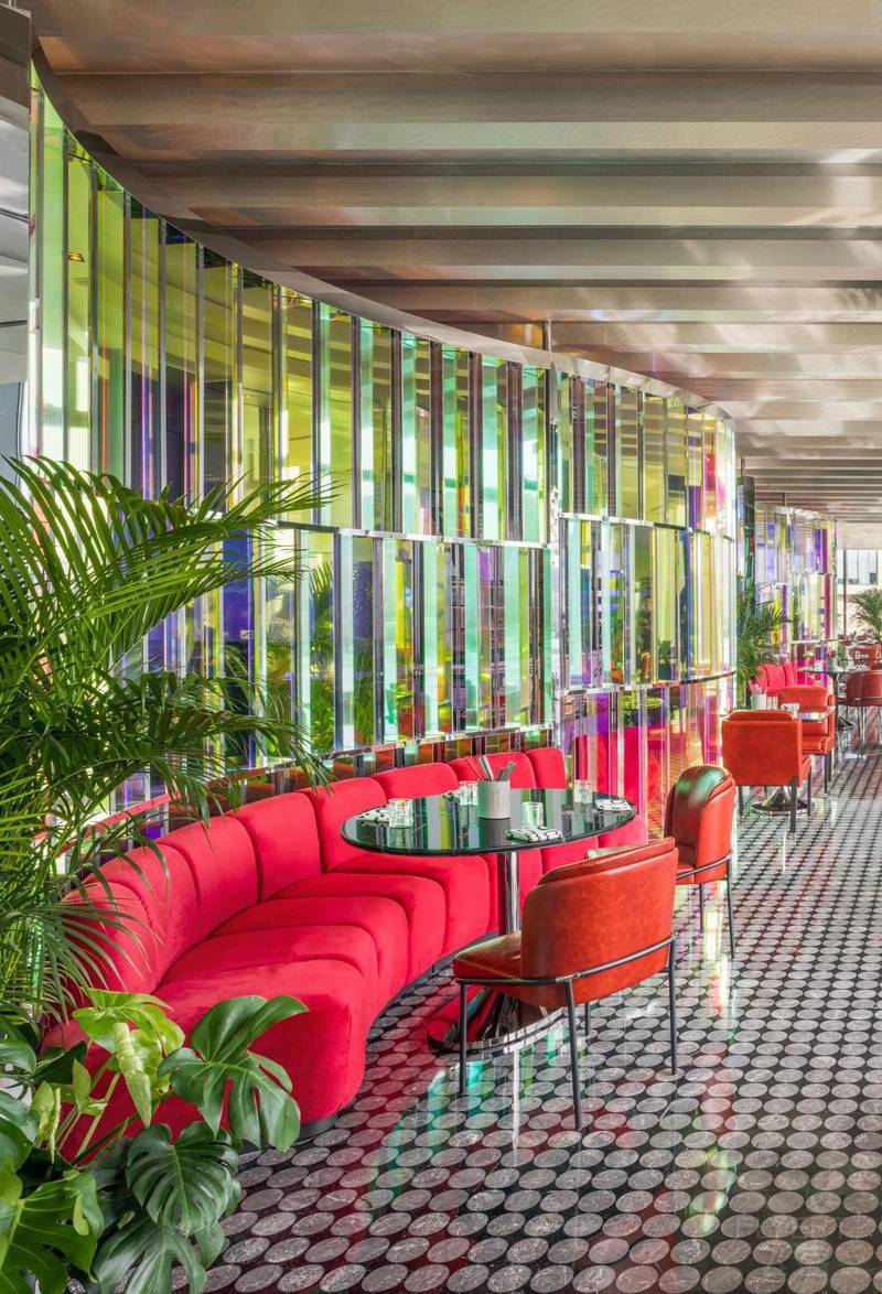 宝龙厦门是一个洋溢着青春活力的城市，与W品牌可谓是天作之合