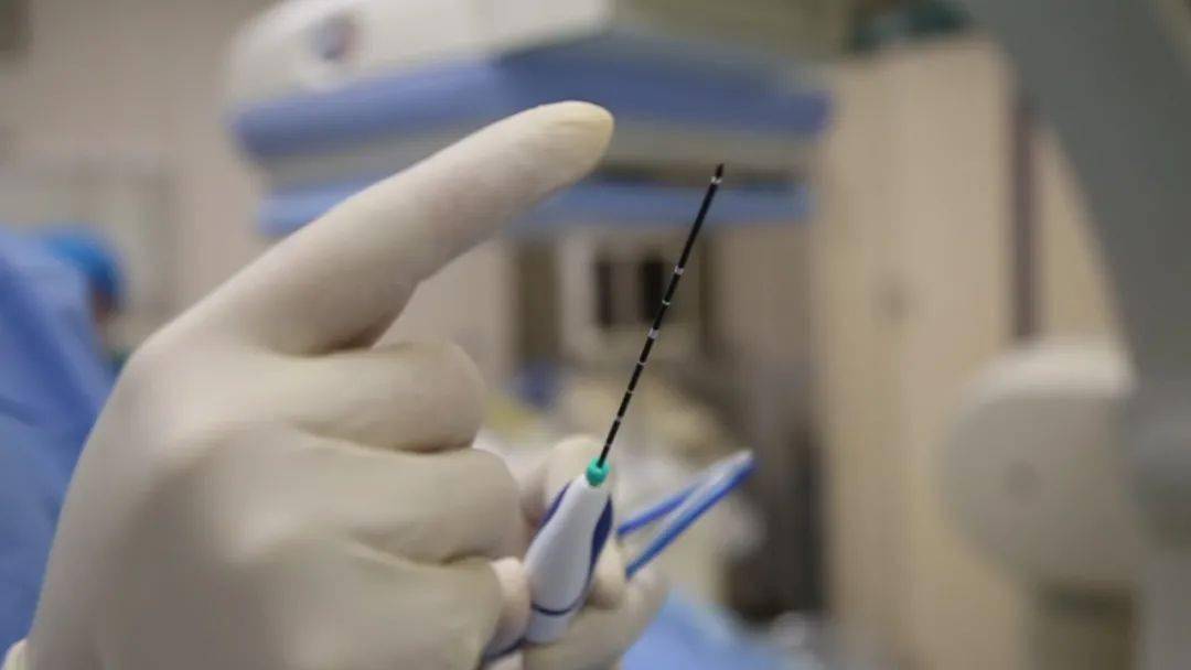消融术|走进手术室 | 这个体检出来的甲状腺“炸弹” 不用开刀也能“拆除”