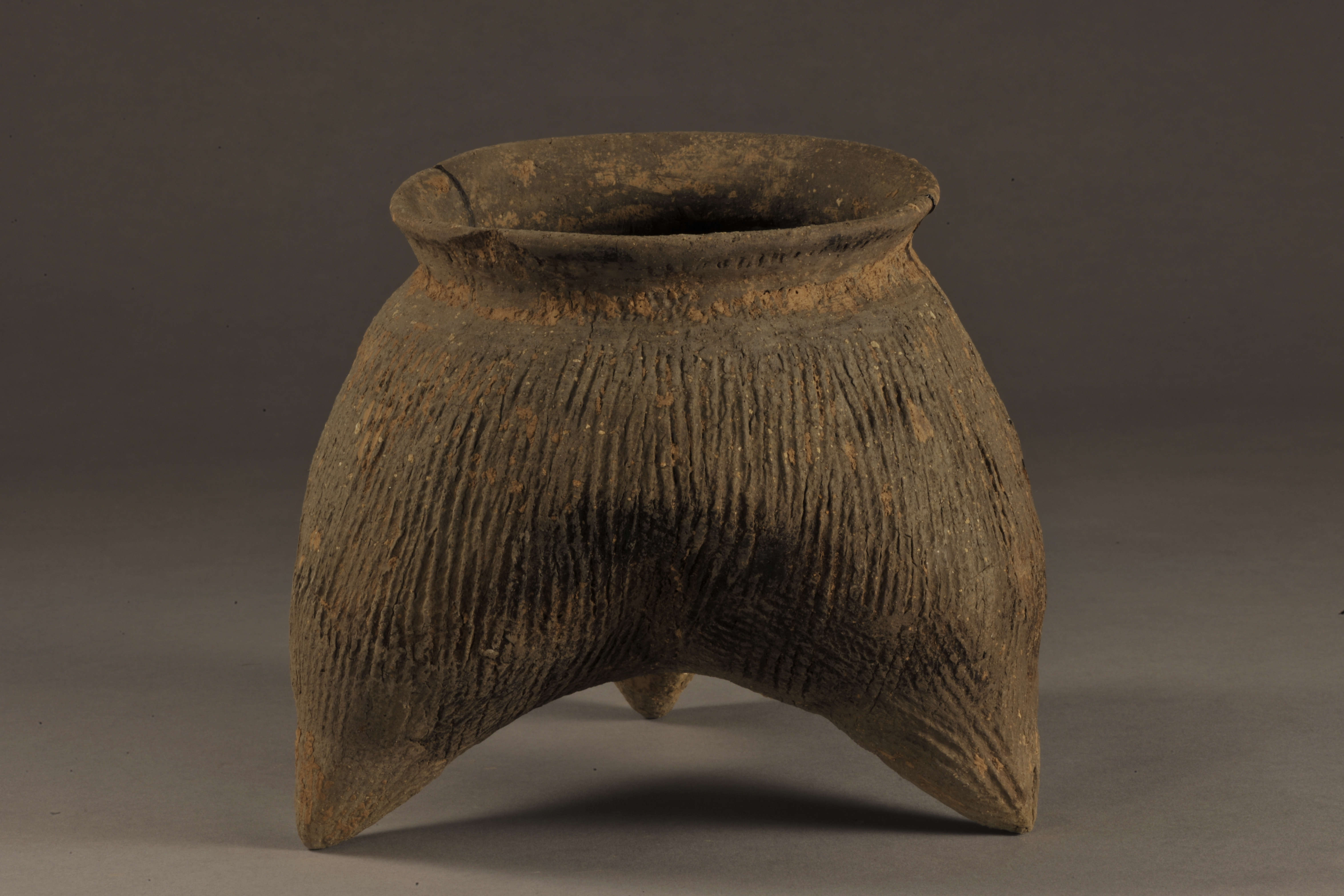 绳纹灰陶鬲