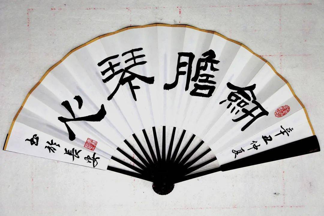 六盘山》生命科学学院 陈文琤《忆秦娥·娄山关》文学院 陈玺羽《观