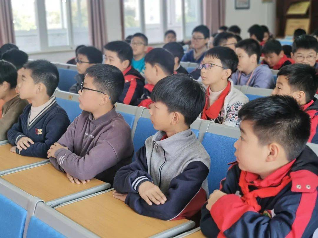 校园新闻青春不烦恼男生青春期小知识走进南京市西善桥小学