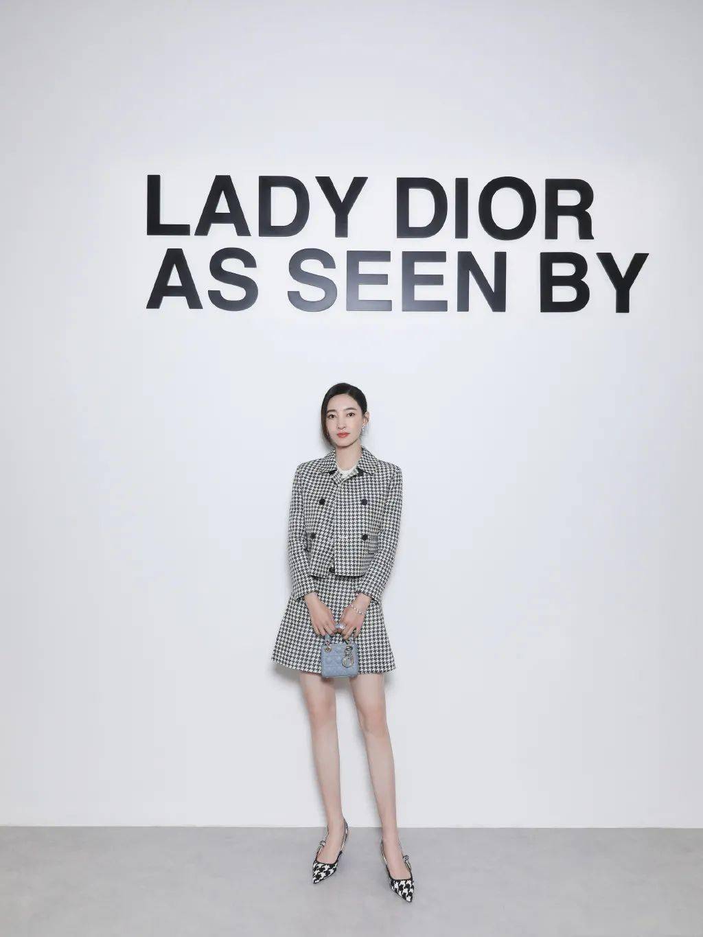 艺术让Angelababy 景甜 任敏 都爱不释手的LADY DIOR，又出“新皮肤”啦！