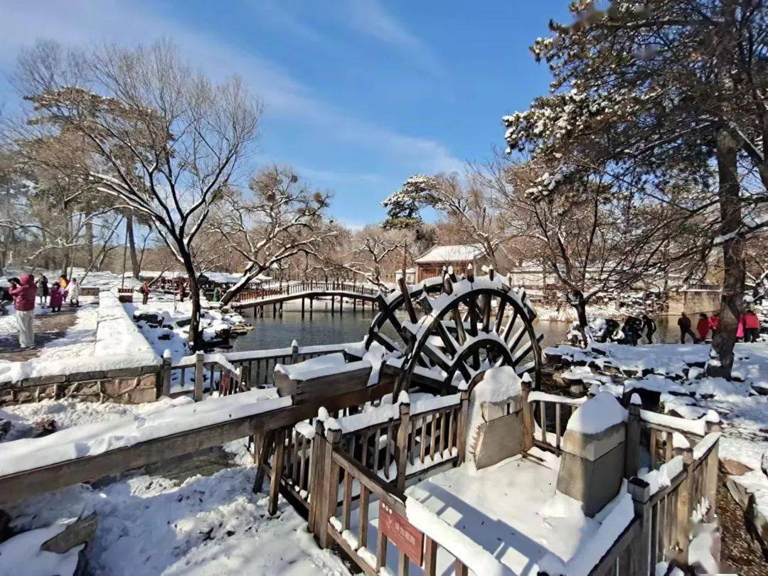 丽正门雪景图片