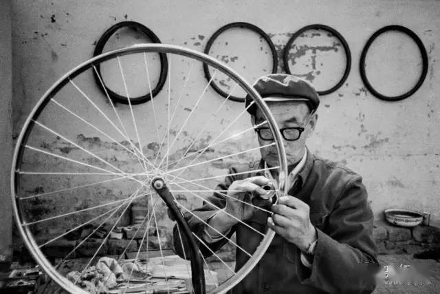 设备要单反何用？手机照样拍出自行车大片！