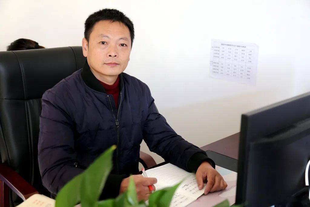 名师风采丨东乡二中教师王胜华_教育