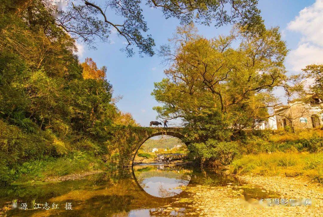 察关村位于江西省婺源县浙源乡北部,现属于虹关村委