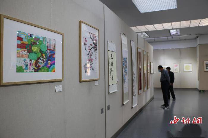 安徽合肥举行中日友好青少年书画展