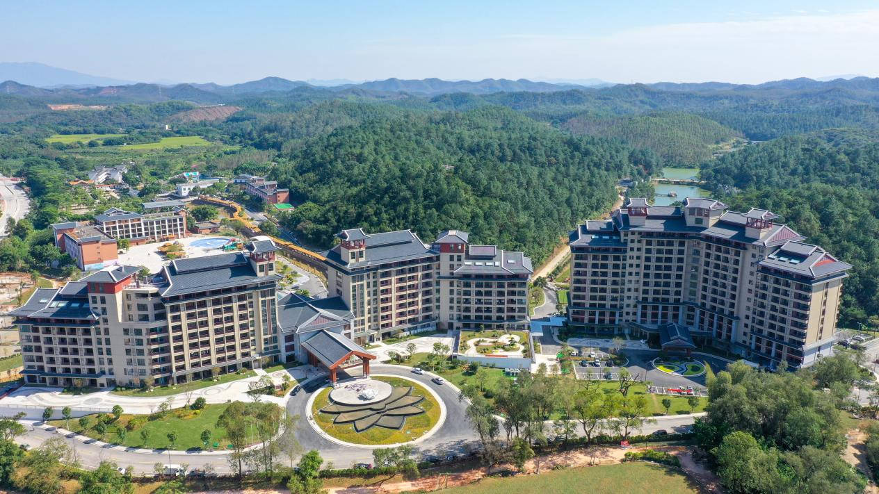 打造文旅康养特色产业群云浮新兴翔顺金水台温泉酒店开业