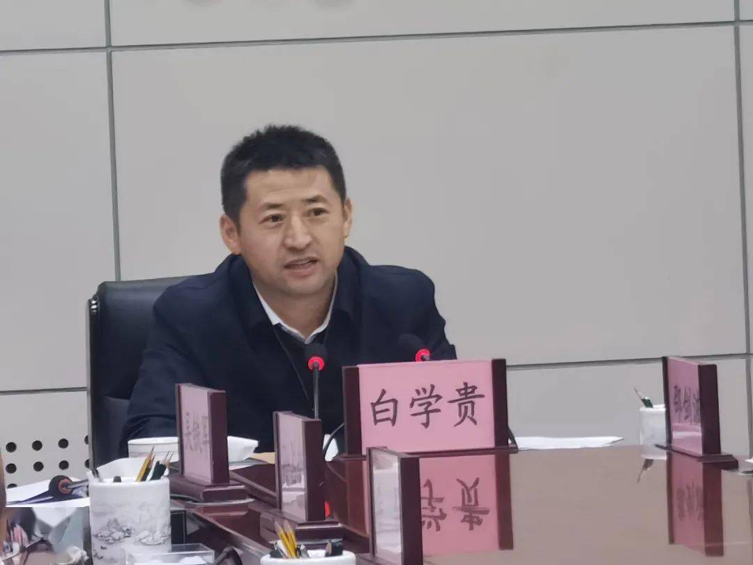 讲座上,白学贵结合具体案例,深入浅出地讲解了毒品