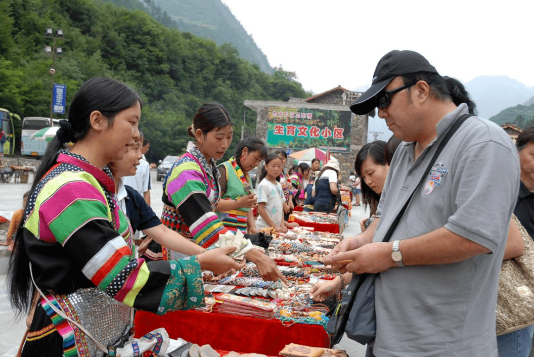 全域|聚焦丨《2021世界旅游联盟——旅游助力乡村振兴案例》发布，九寨沟县成功入选