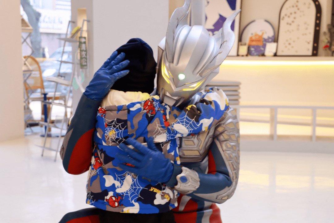 梦守护 | "五周岁生日快乐,地球上的浩浩小朋友"——赛罗奥特曼_妈妈