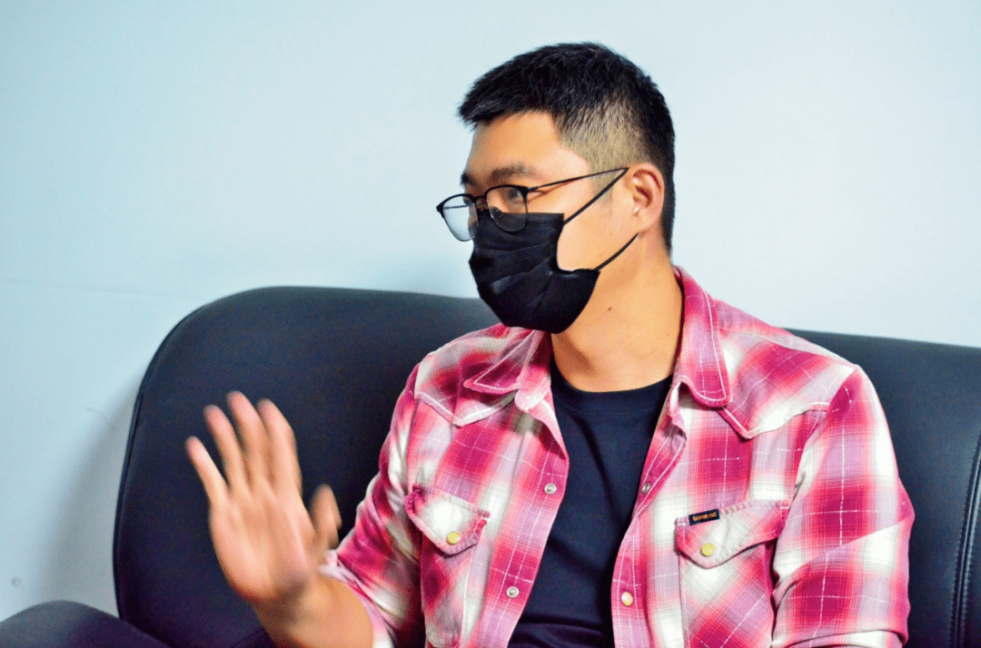 双十「保卫者」|有一位老师,把每一天,活成一种坚守_包宇