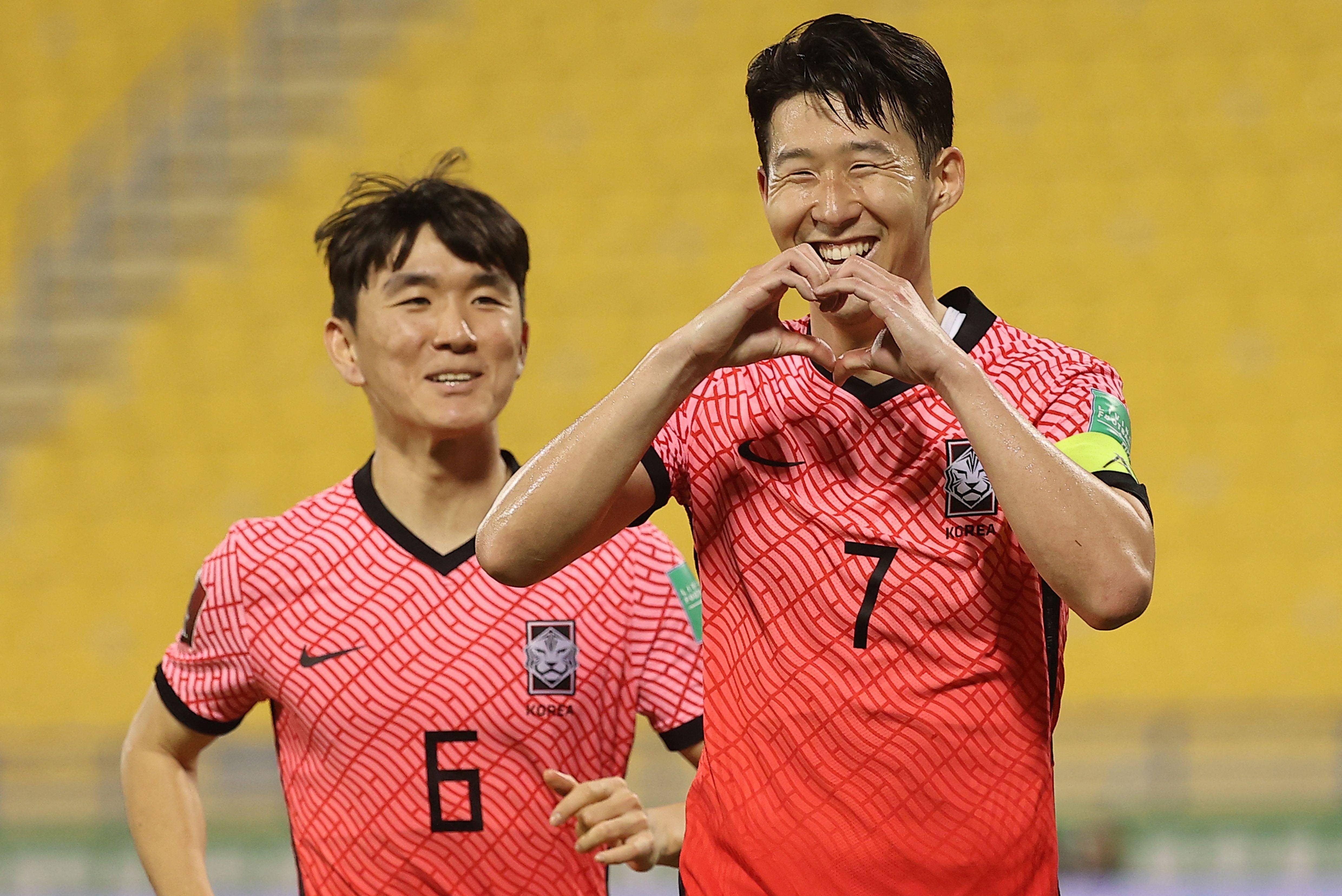 足球——世预赛12强赛:韩国胜伊拉克