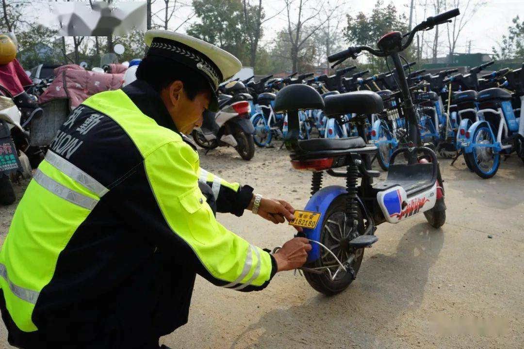 被拖移的無牌車輛將統一停放至洪武停車場(盱眙縣殘疾人服務中心對面)