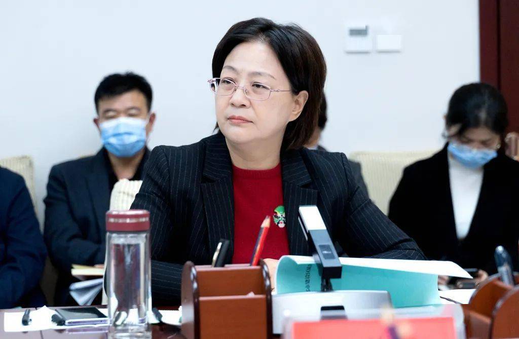 今头条市政府副市长张永新调研教育工作