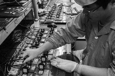 90后摘芯片设计算法全球冠军 12万工业软件人才缺口如何补