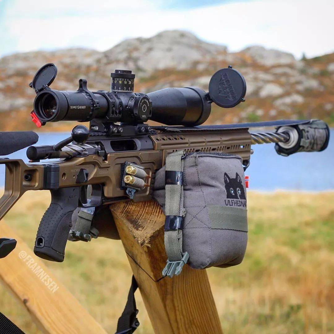 瞄镜界的保时捷大名鼎鼎的schmidtbender瞄准镜图集