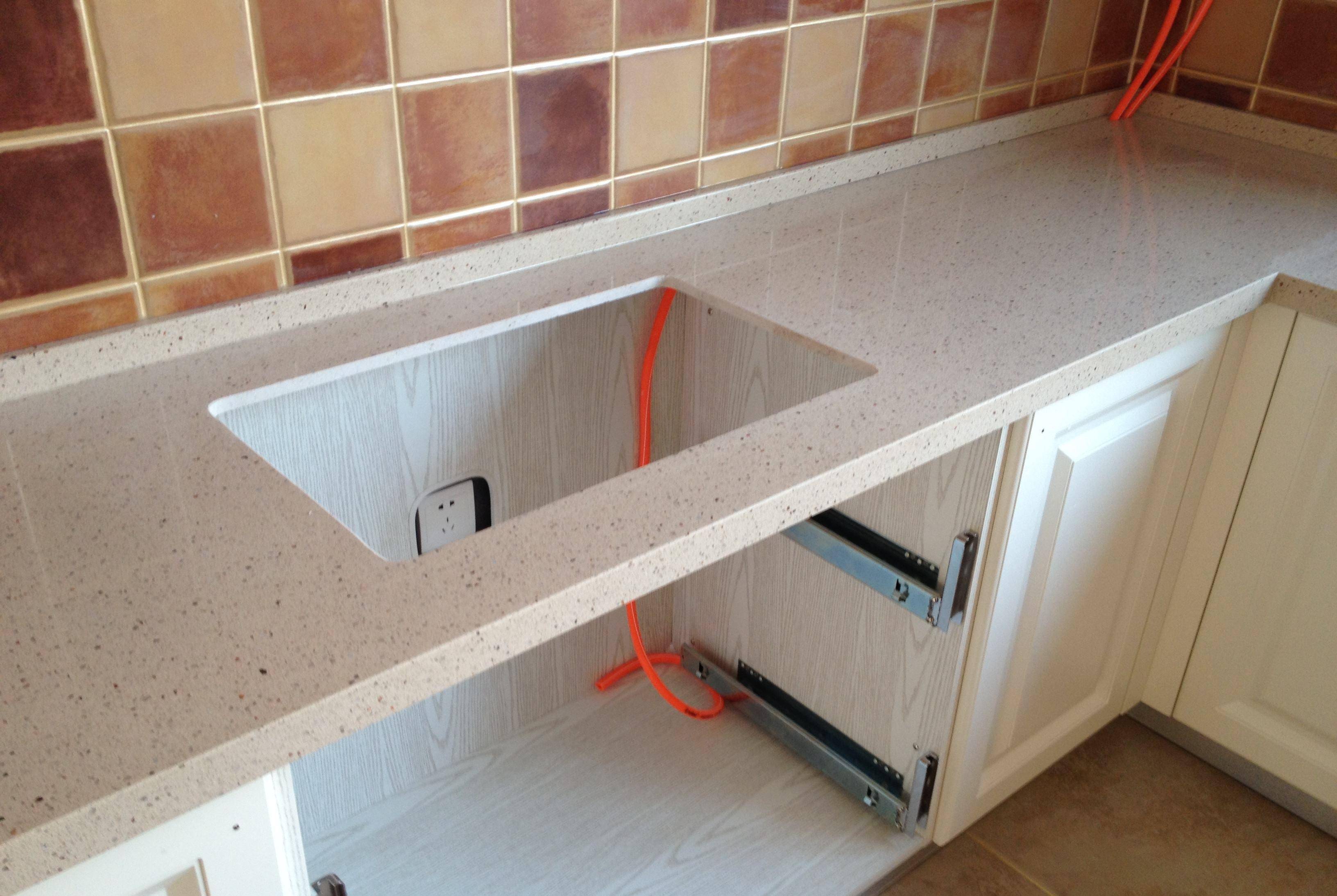 内行人告诫:安装橱柜前,这六个细节要注意,早点知道不吃亏_台面