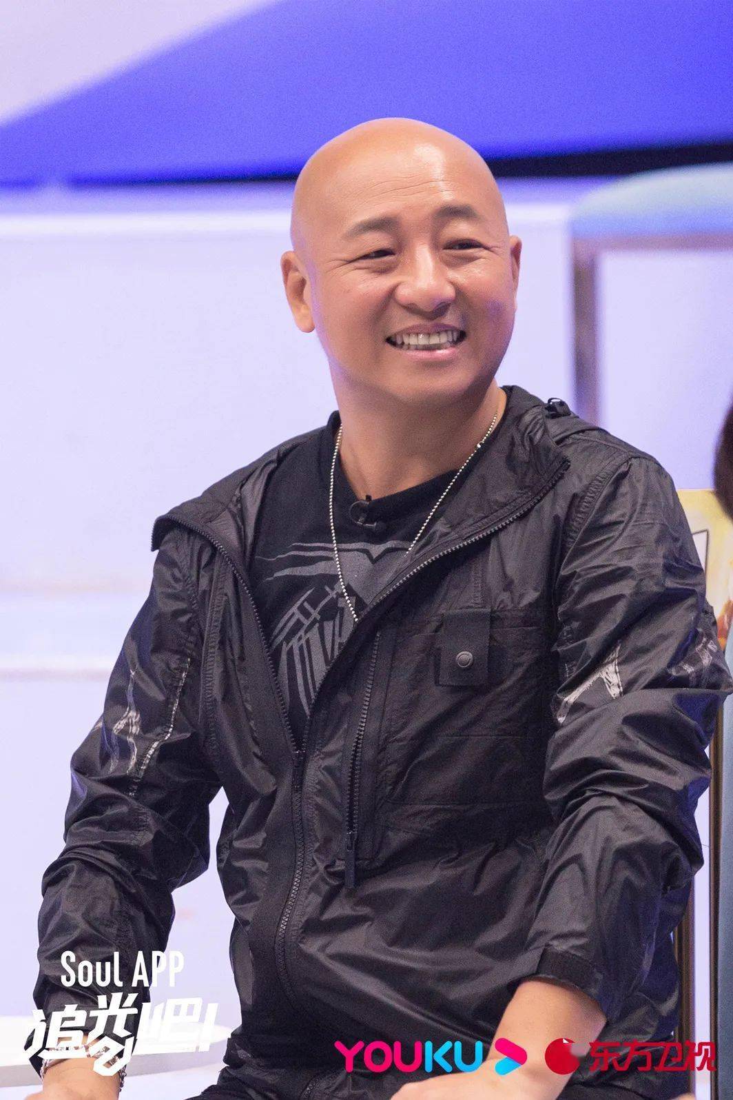 周晓鸥率真性格亲和力十足