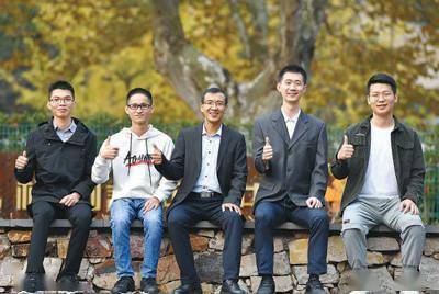 探前沿算法 解应用难题（科技自立自强·青年科学家）