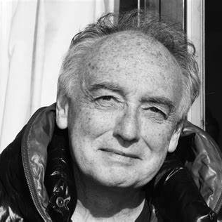 打破名人传记的刻板印象，天才们原来如此疯狂有趣