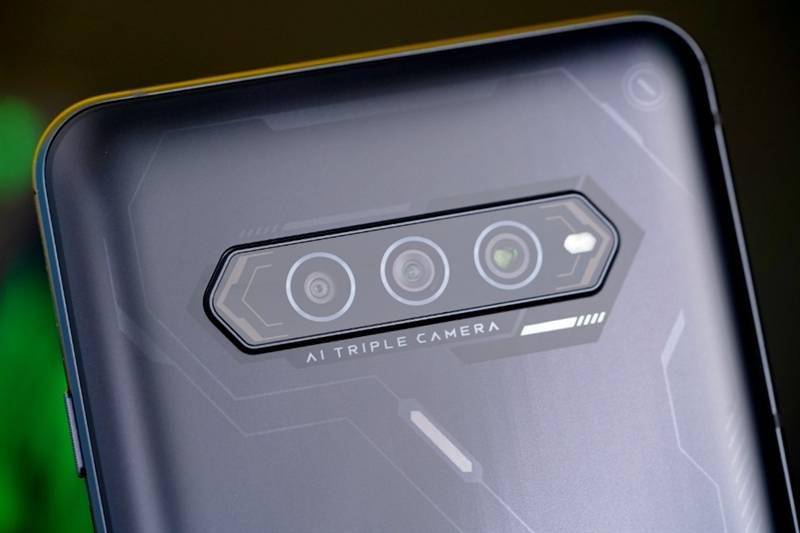 跑分首次破百万！黑鲨4S Pro评测：武装到牙齿的游戏机皇