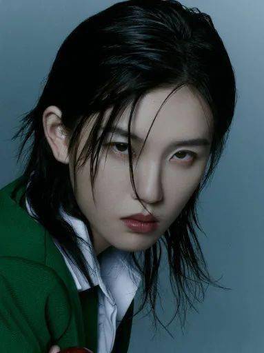 面的女明星们亲身力证“腮红是妆的灵魂”！
