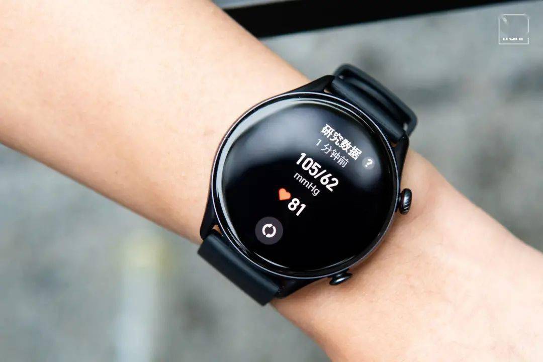 Amazfit GTR 3 Pro 体验：两周一充，千元售价，还新增了血压筛查