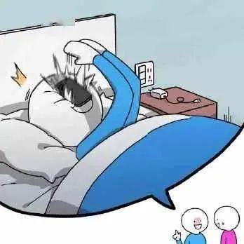 严重|震惊 | 睡前玩手机？小心！90后小伙躺着玩手机差点看不见了！